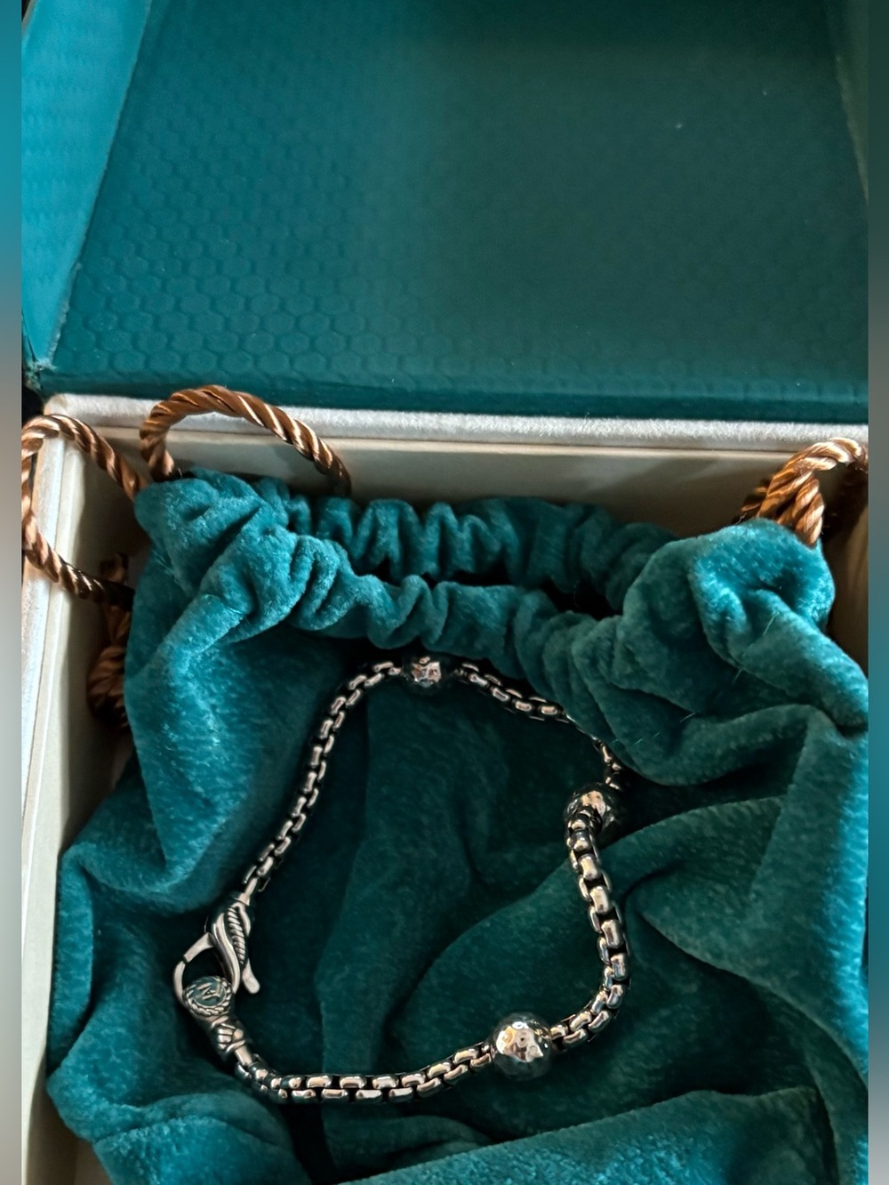 JAI thick sterling silver hammered ball bracelet - Picture 4 of 6